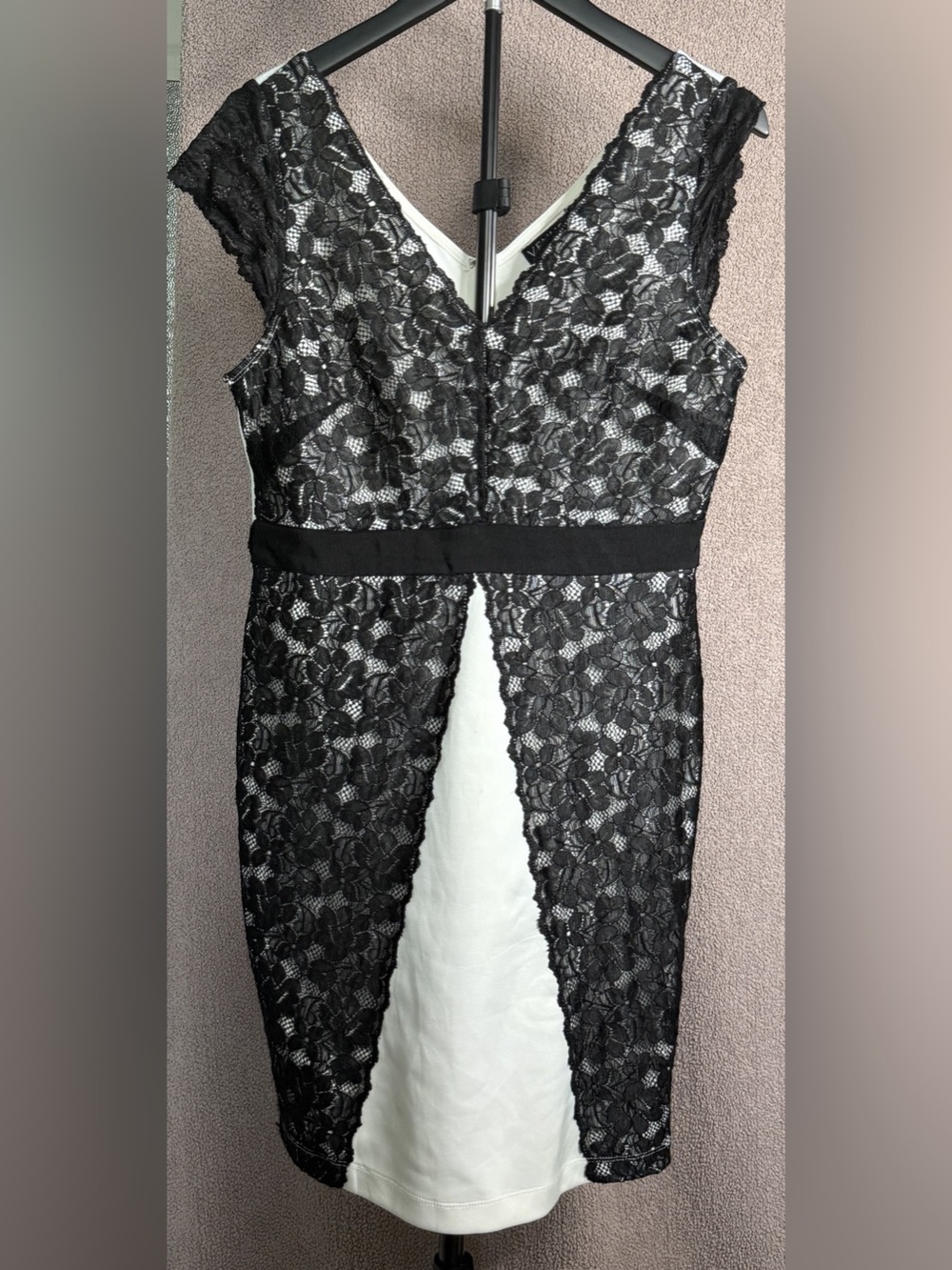 VENUS Black Ivory Floral Lace Colorblock Bodycon Sheath Dress M